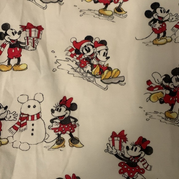 Pottery Barn Kids Mickey Mouse holiday Pjs set - Picture 6 of 7